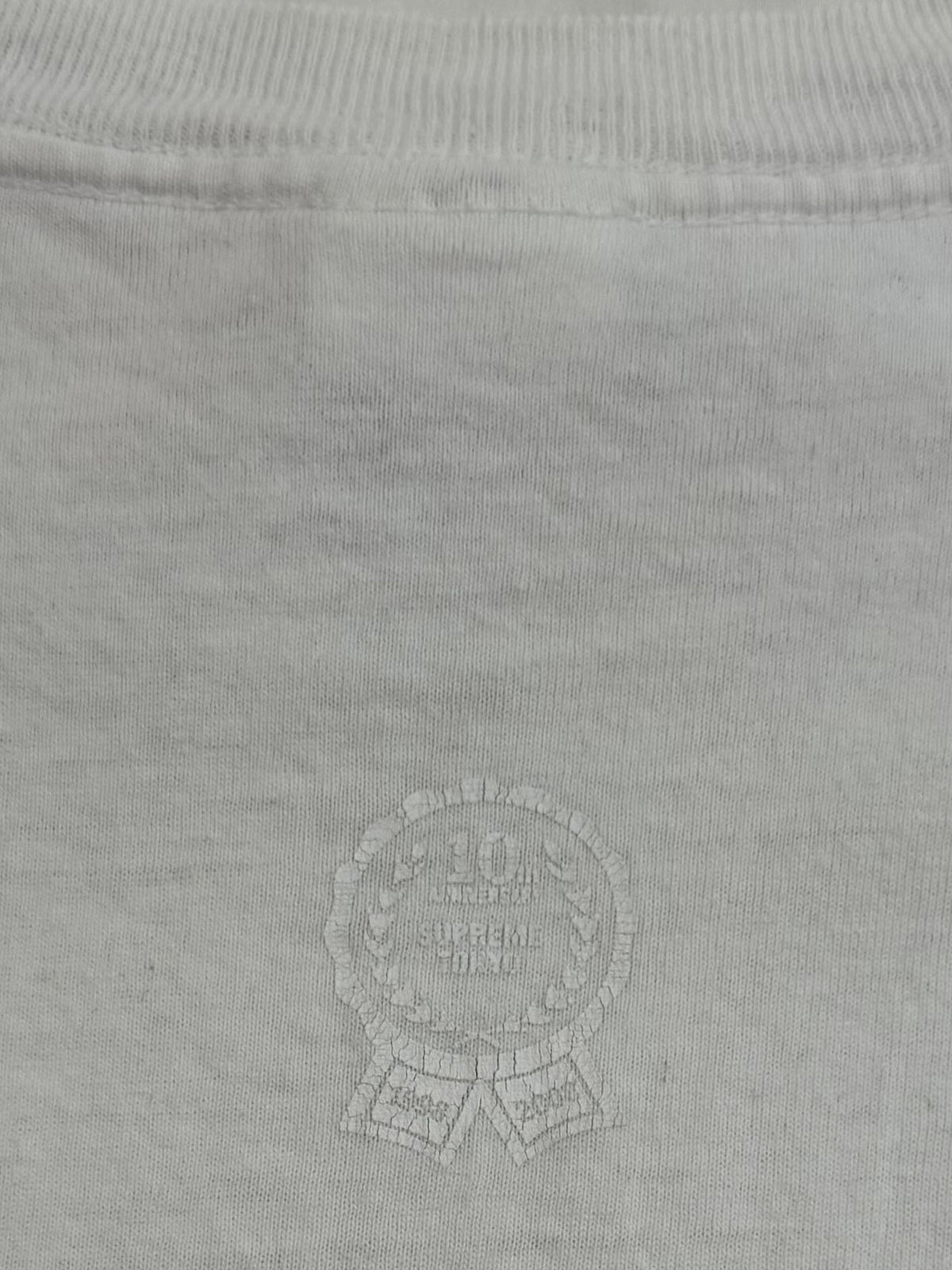 Supreme OriginalFake Kate Moss Kaws Tee 2008