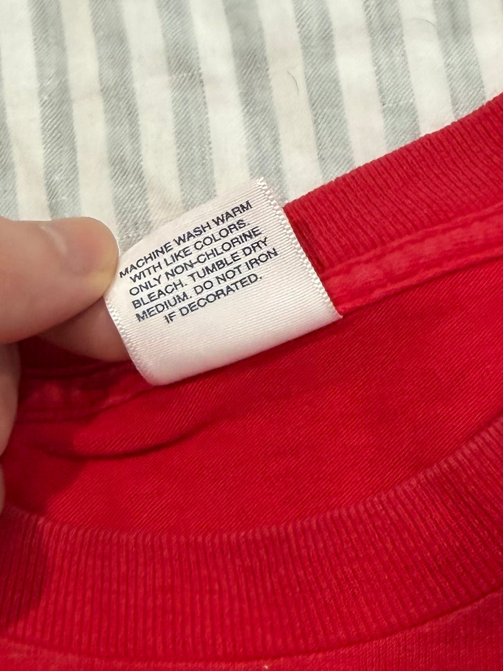 Supreme Red Bandana Box Logo Tee 2001